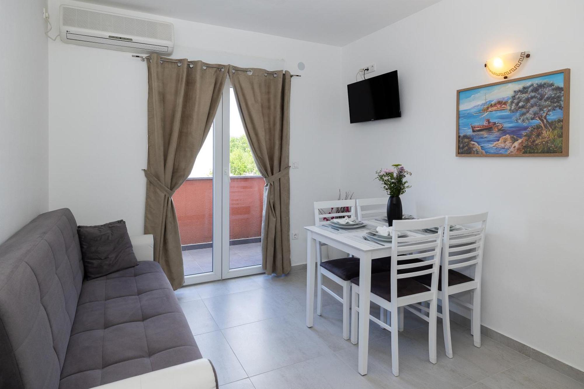 Apartments Mikanovic Crikvenica Luaran gambar