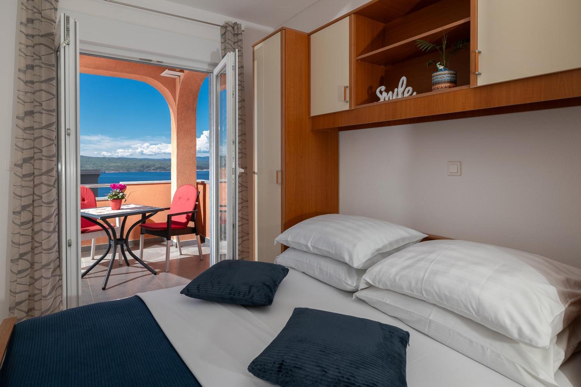 Apartments Mikanovic Crikvenica Luaran gambar