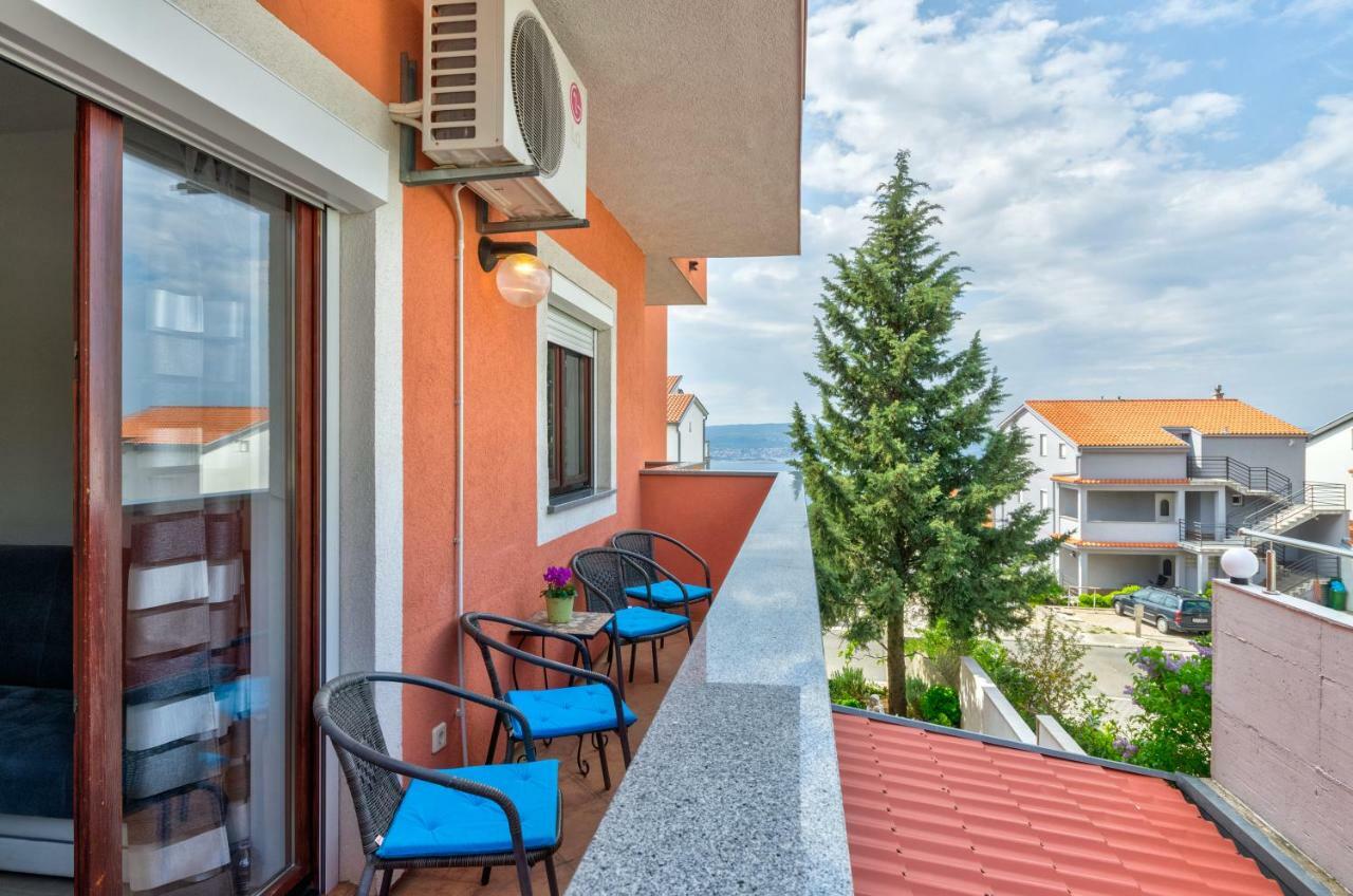 Apartments Mikanovic Crikvenica Luaran gambar