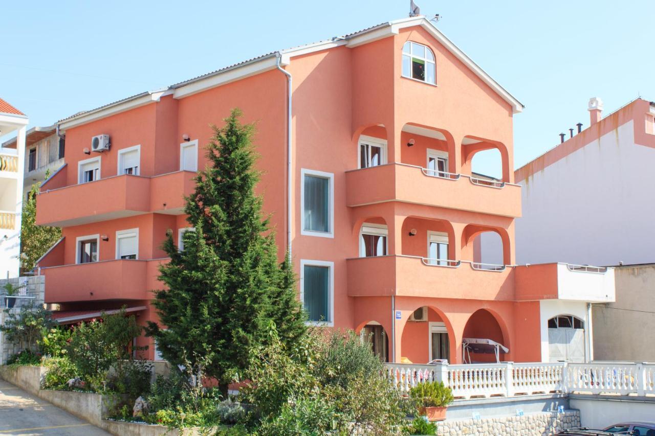 Apartments Mikanovic Crikvenica Luaran gambar